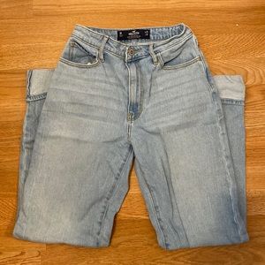 Hollister ultra high rise dad jean in light wash cuffed bottom